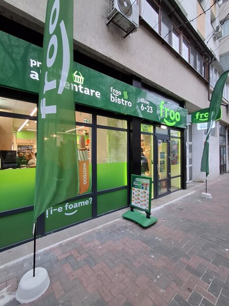 Lucrator comercial, casier,